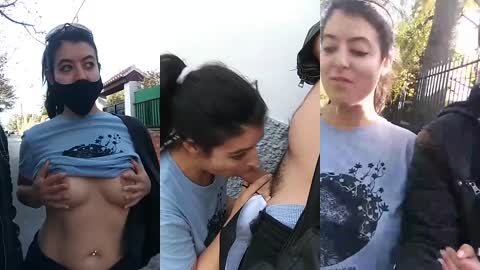 DI SEPONG DI PINGGIR JALAN DI AREA PUBLIK
